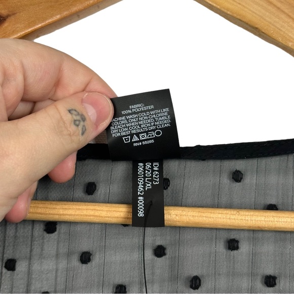 Express Swiss Dot Sheer Shimmery Ruffle Hem Long Sleeve Layering Duster Kimono - Picture 13 of 14